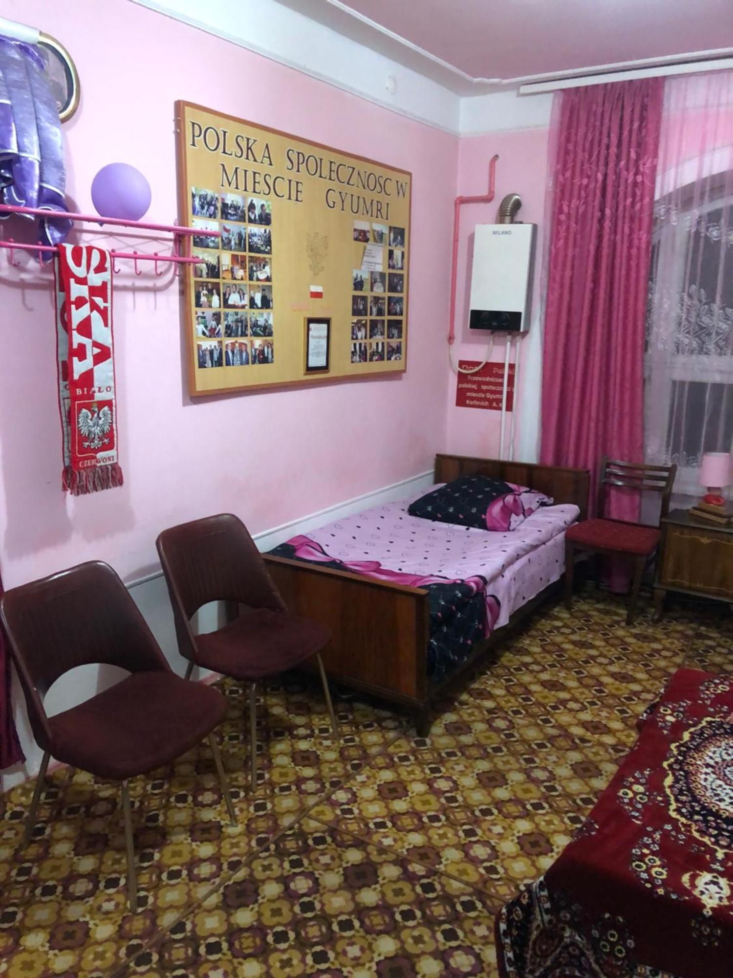 Guest House Dompolski غيومري المظهر الخارجي الصورة