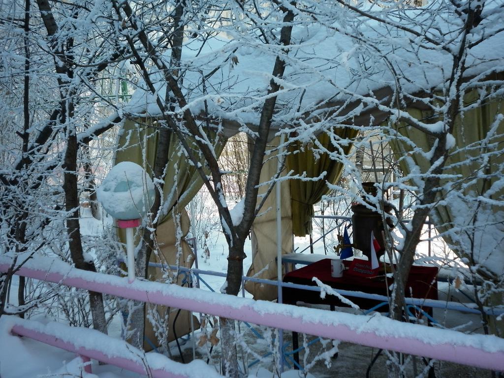 Guest House Dompolski غيومري المظهر الخارجي الصورة