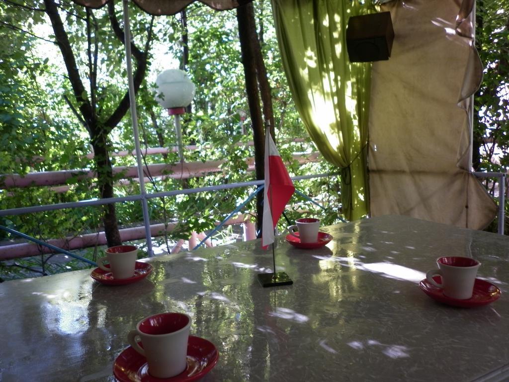 Guest House Dompolski غيومري المظهر الخارجي الصورة