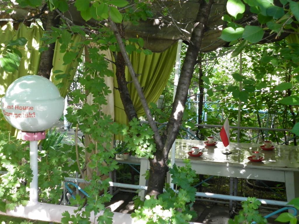 Guest House Dompolski غيومري المظهر الخارجي الصورة