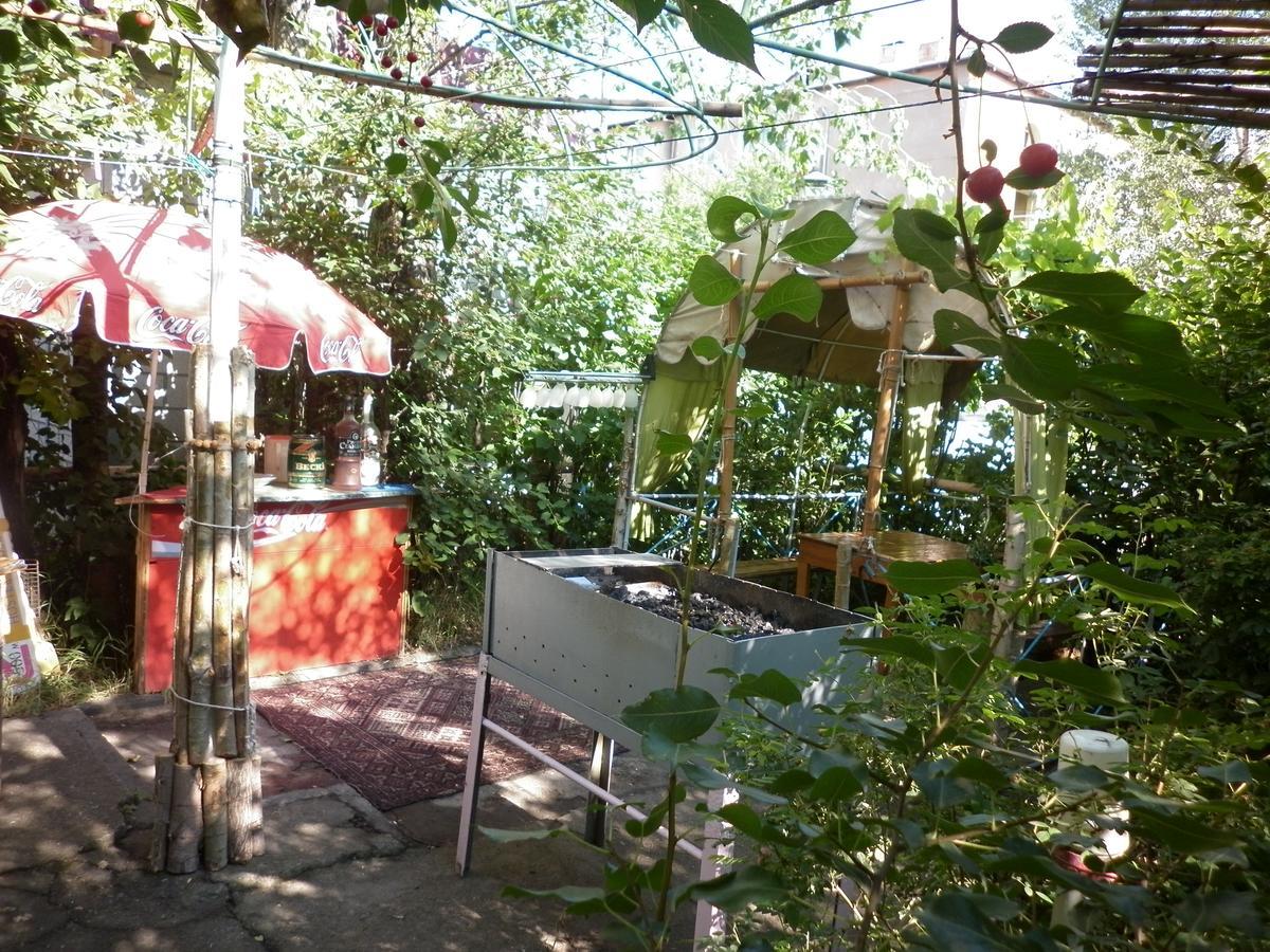 Guest House Dompolski غيومري المظهر الخارجي الصورة